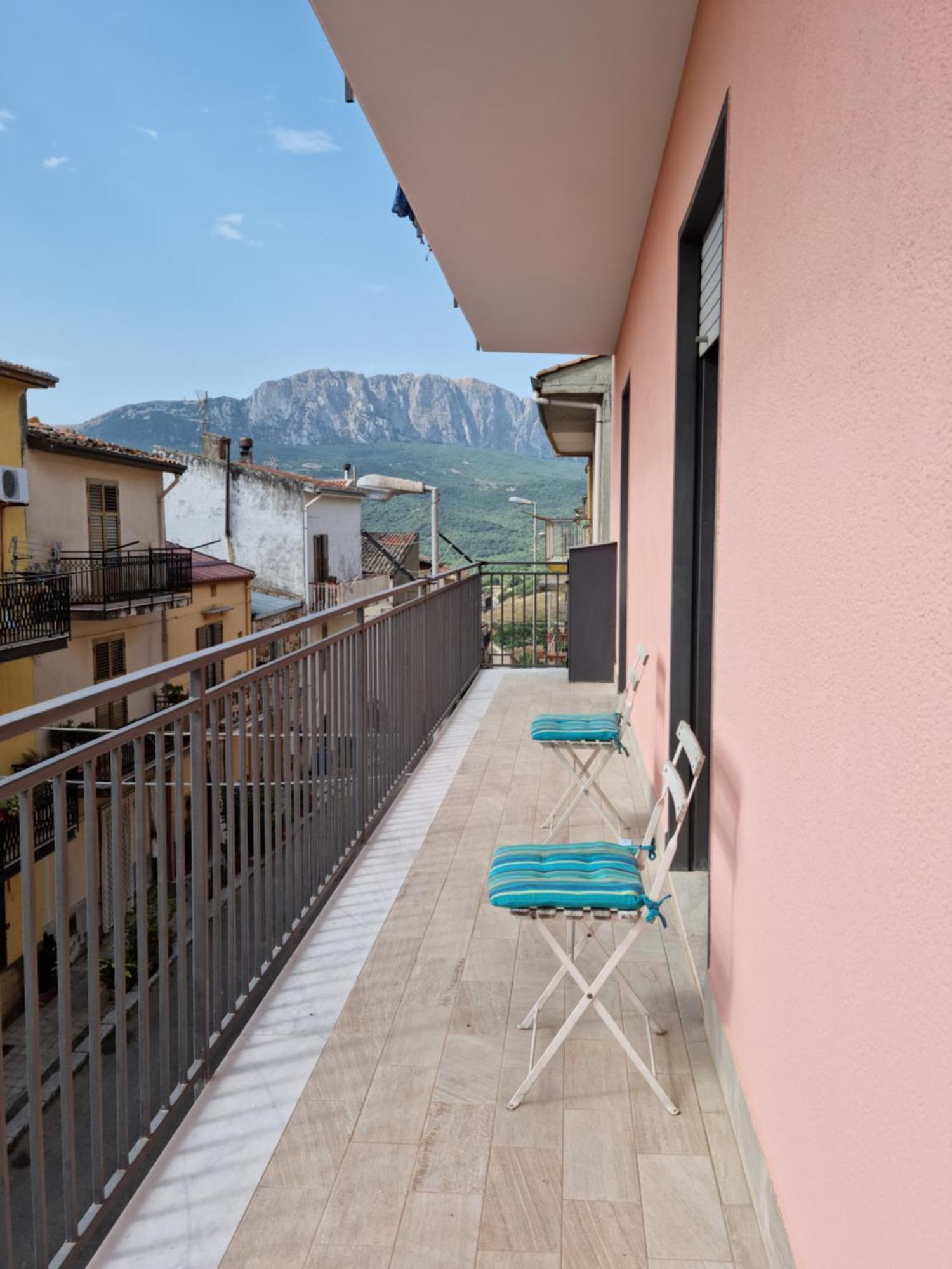Casa Di Mamma Apartment Godrano Exterior photo